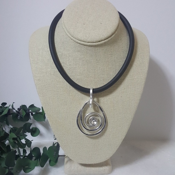 ✅ Jeff Lieb Teardrop Swirl Choker Necklace - Picture 2 of 7